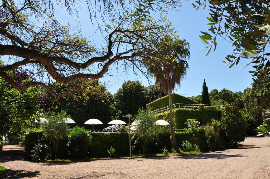 Aparthotel Sole E Mare Santa-Maria-Poggio  Zewnętrze zdjęcie