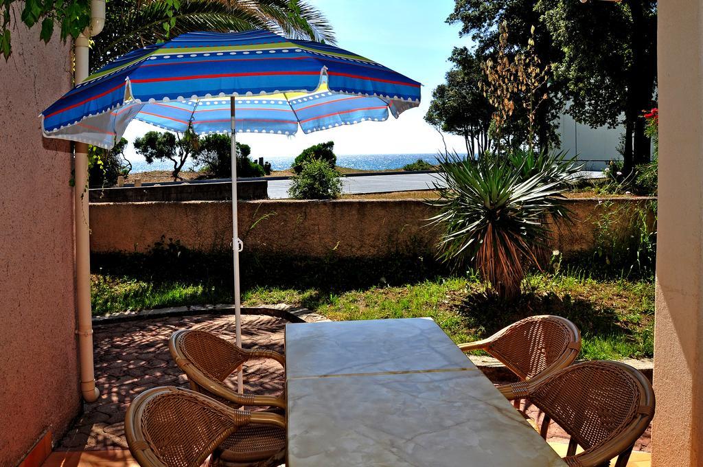 Aparthotel Sole E Mare Santa-Maria-Poggio  Pokój zdjęcie