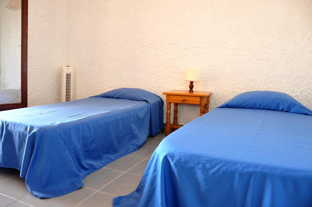 Aparthotel Sole E Mare Santa-Maria-Poggio  Pokój zdjęcie