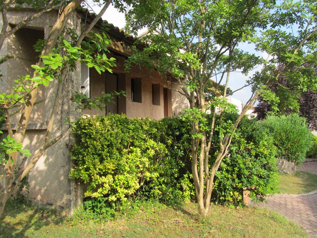 Aparthotel Sole E Mare Santa-Maria-Poggio  Zewnętrze zdjęcie