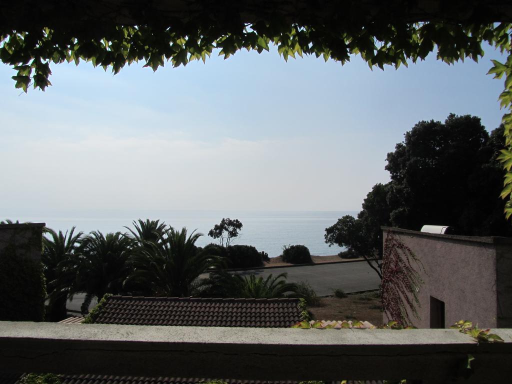 Aparthotel Sole E Mare Santa-Maria-Poggio  Pokój zdjęcie