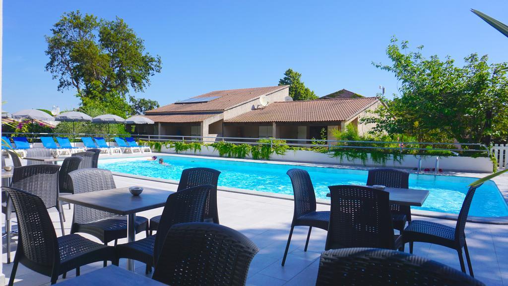Aparthotel Sole E Mare Santa-Maria-Poggio  Zewnętrze zdjęcie