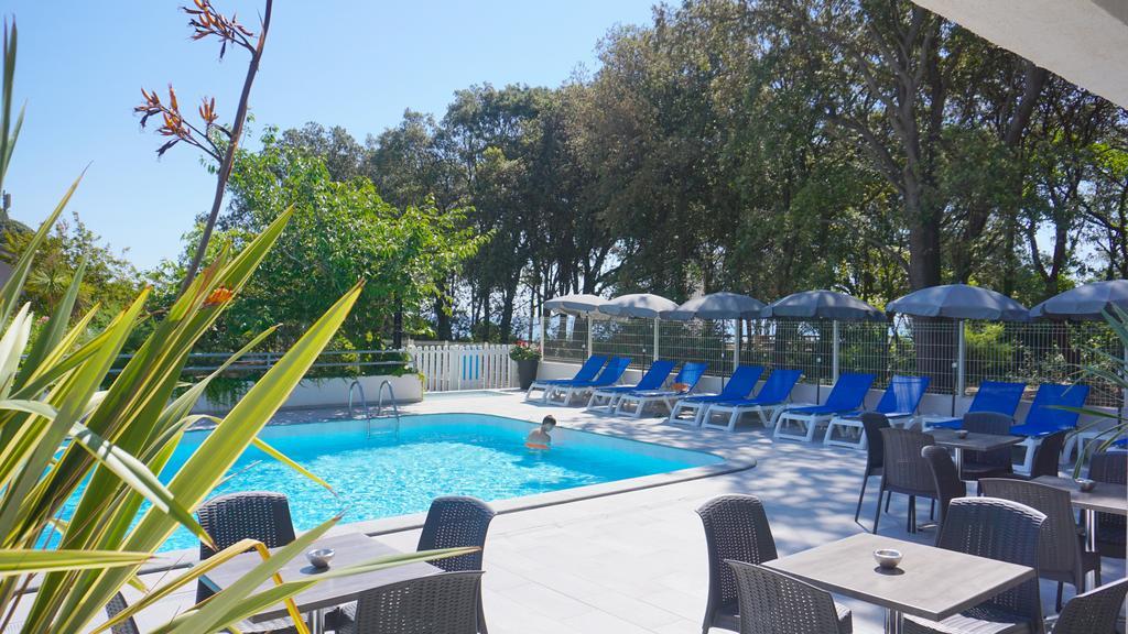 Aparthotel Sole E Mare Santa-Maria-Poggio  Zewnętrze zdjęcie