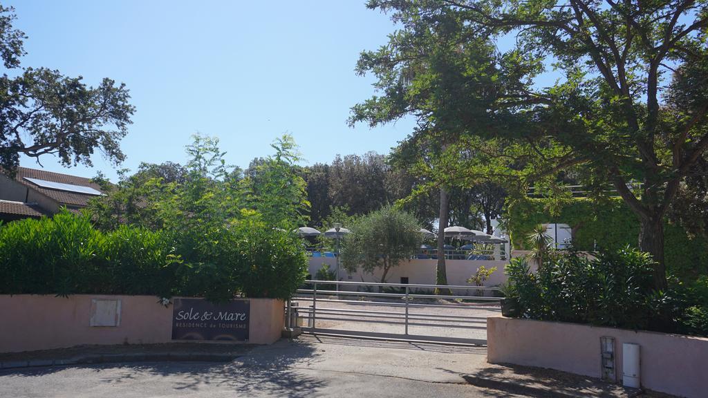 Aparthotel Sole E Mare Santa-Maria-Poggio  Zewnętrze zdjęcie